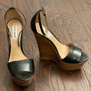 Steve Madden Shoes - Steve Madden SZ 6 / Brand New Black Wedges Steve Madden Shoes - Steve Madden SZ 6 / Brand New Black Wedges